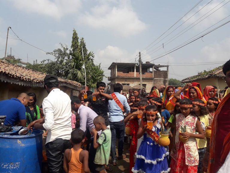 मधेश तथा तराईका जिल्लामा दसैंको आगमनसँगै दुर्गा पूजा पनि सुरु
