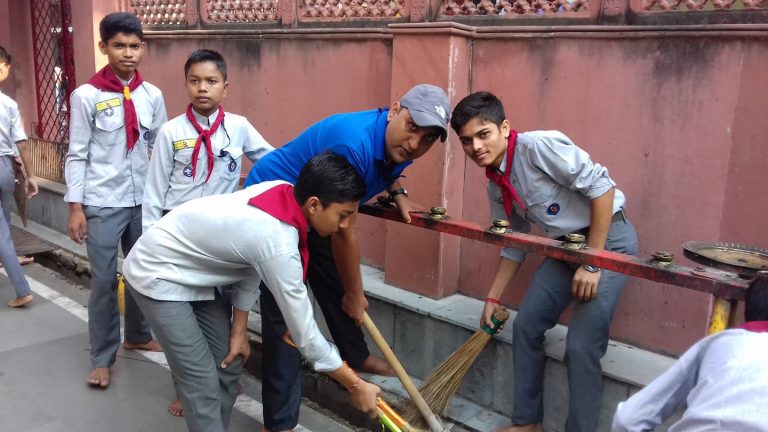 गहवामाइ मन्दिरको स्काउट द्वारा सरसफाइ