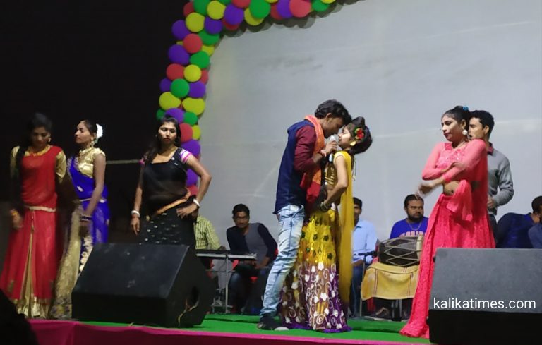 अलौंड्राइपोर्टमा आयोजित भोजपुरी सांगितिक कार्यक्रम शान्तिपूर्ण रुपमा सम्पन्न, फोटोफिचर सहित