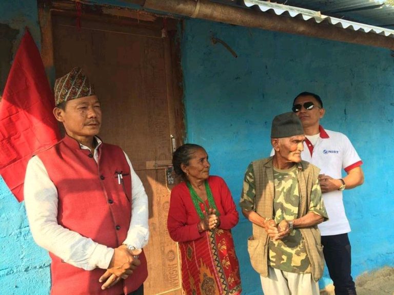 बाढीपिडीत सोम वहादुर बिकलाई भवन हस्तान्तरण