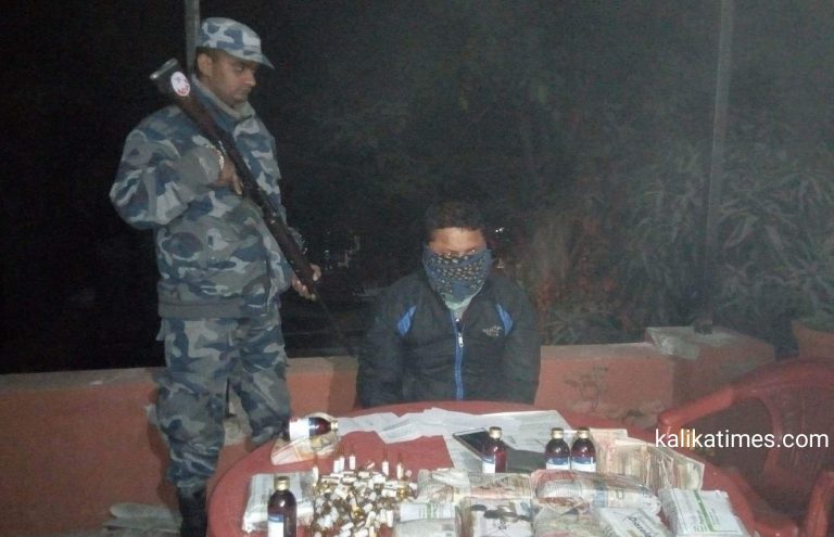 लागुऔषध इन्जेक्सन सहित एक पक्राउ