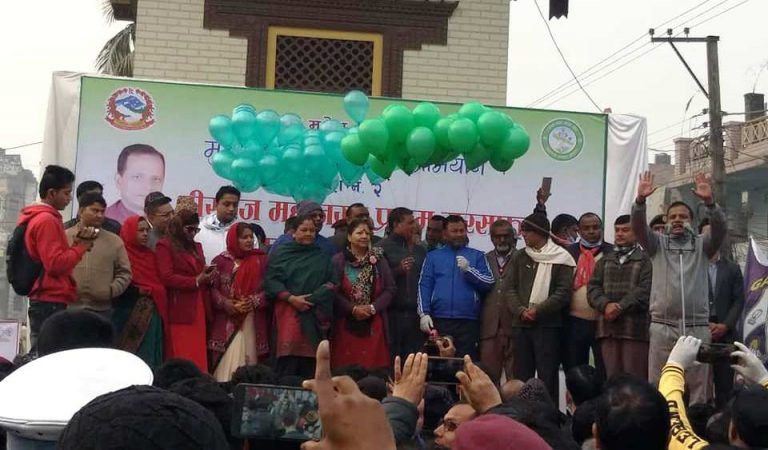 मुख्यमन्त्री स्वच्छता अभियान बैलुन उडाएर वीरगंजबाट सुरु