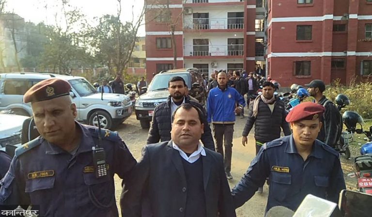 प्रदेश २ का मन्त्रीले कुटे मन्त्रालयका सचिव