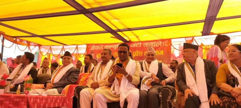 पाेखरियामा एमालेकाे बृहत सभा तथा पार्टी प्रबेश कार्यक्रम सम्पन्न