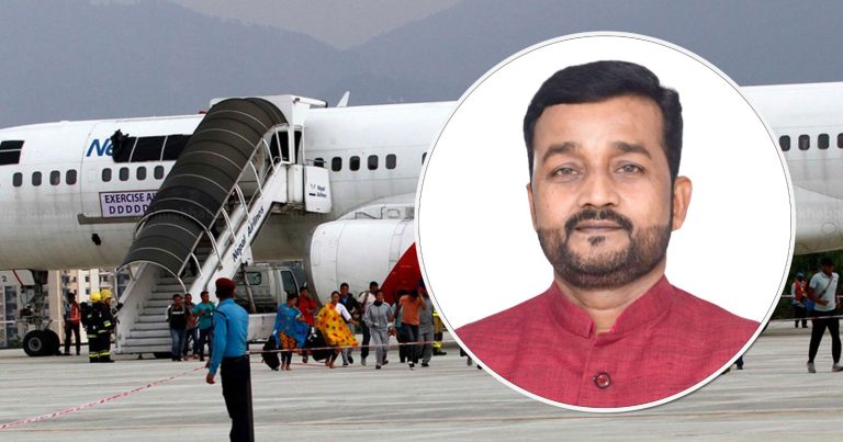 विमानस्थल ग्राउन्ड ह्यान्ड्लिङ प्रकरण : सरकार माफियाहरूको चलखेलमा परेको प्रदीप यादवको आरोप