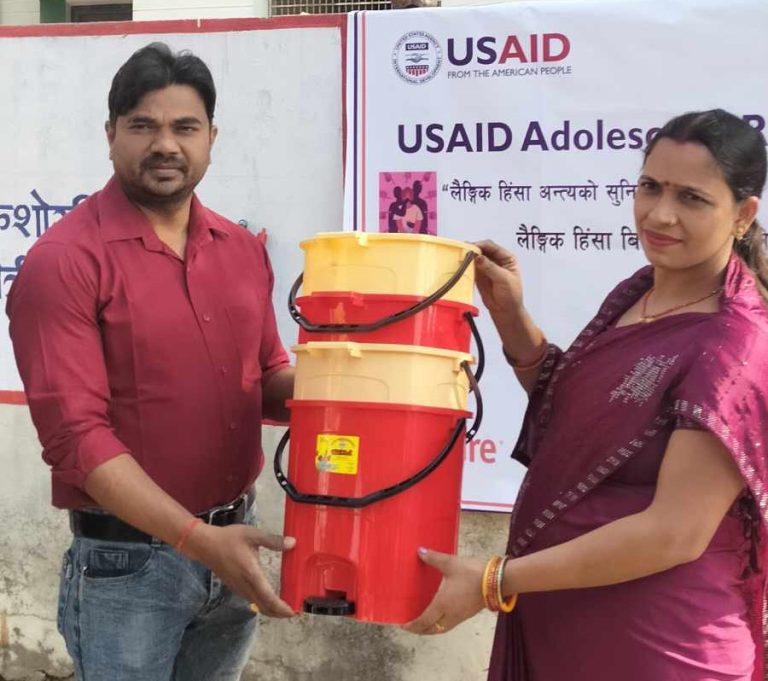 पाेखरिया अस्पताललाई सरसफाई तथा स्वच्छता सामग्री