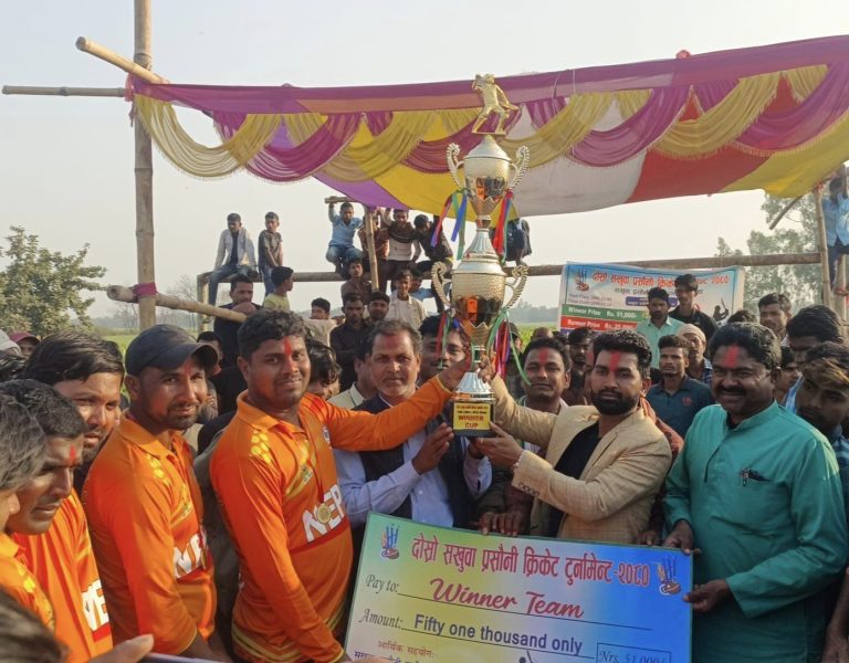 दाेस्राे सखुवा प्रसाैनी क्रिकेट टुर्नामेन्टकाे उपाधि कालिकामाईलाई