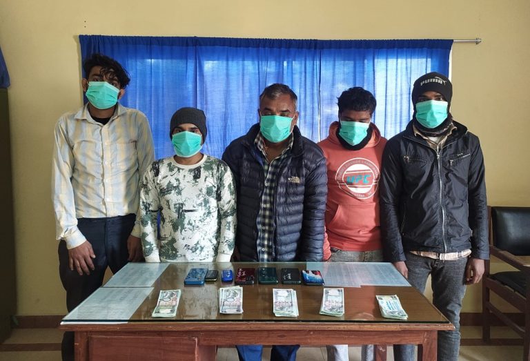 बारामा नक्कली नोटसहित ५ जना पक्राउ