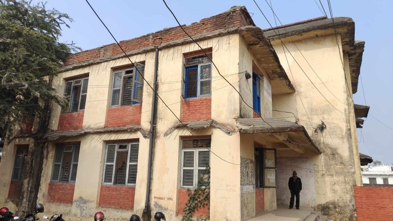 ईकाइ कार्यालयद्वारा सिफारिस भएका शिक्षहरुलाई नियुक्ति पत्र वितरण