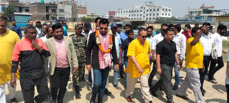 खेलकुद मन्त्री श्रेष्ठद्वारा नारायणी रंगशालाकाे स्थलगत अनुगमन