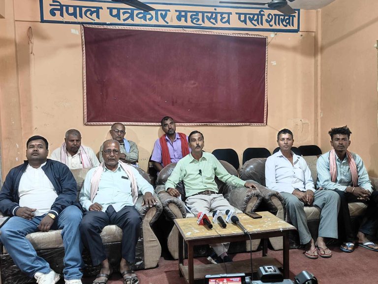 पर्सागढी ६ का वडाध्यक्ष कलवारले सिफारिस नगरेकाे आराेप