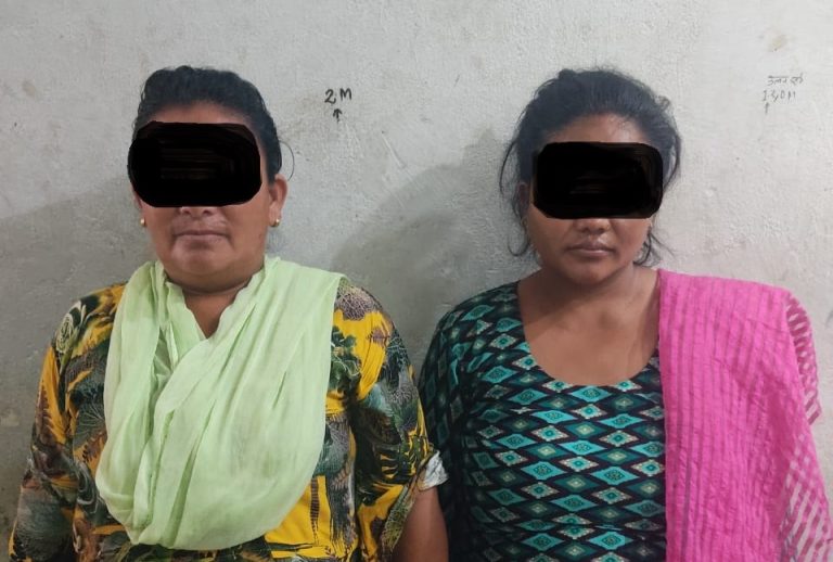 वीरगंजबाट १० किलो गाँजासहित दुई महिला पक्राउ