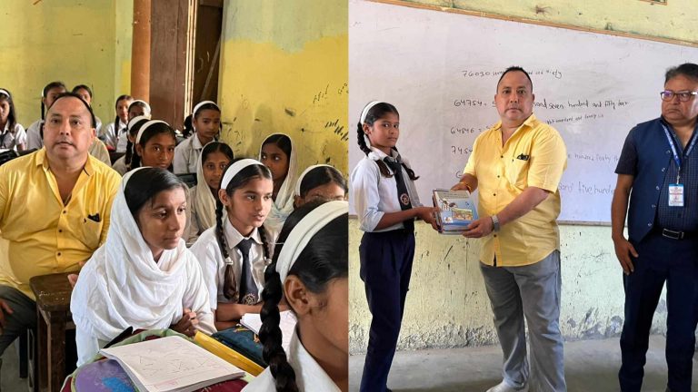 वीरगंजका मेयर विद्यार्थीको हौसला बढाउन कक्षा कोठामा
