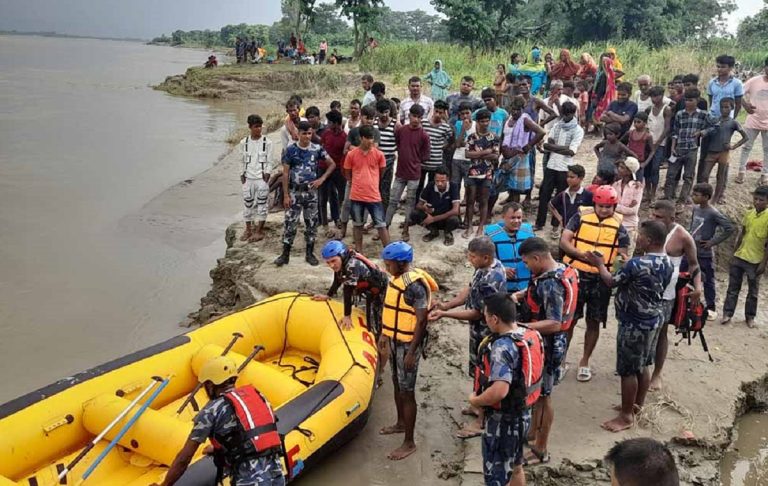 नदीमा पौडी खेल्ने क्रममा बेपत्ता बालकको शव भेटियाे