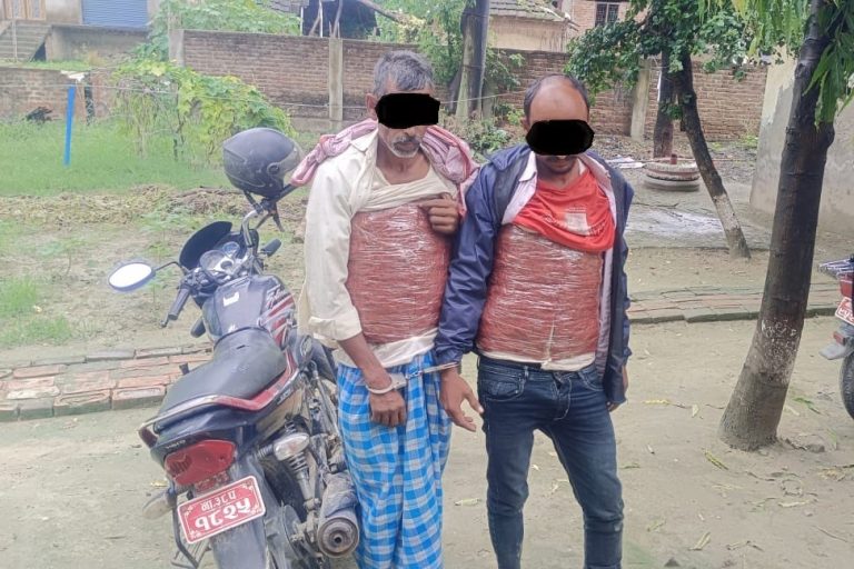सखुवा प्रसाैनीबाट लागु औषध गाँजा सहित दुई जना पक्राउ