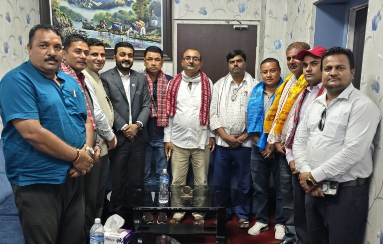 जसपा नेपाल पर्सागढीको सम्पूर्ण कमिटी जसपामा प्रवेश