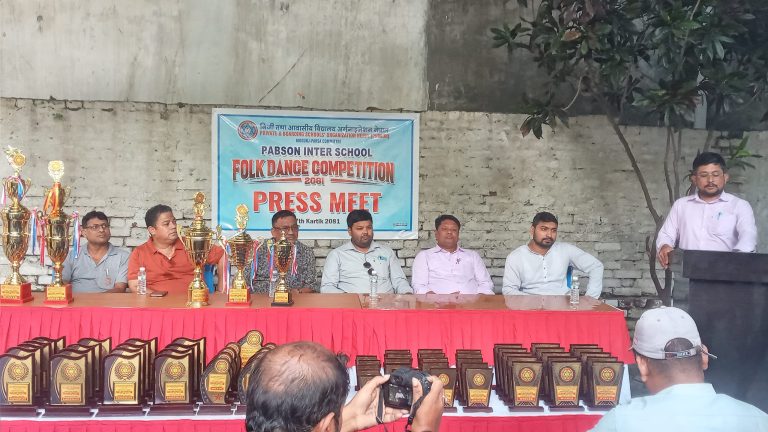 वीरगंजमा अन्तर विद्यालय लोकनृत्य प्रतियोगिता हुने