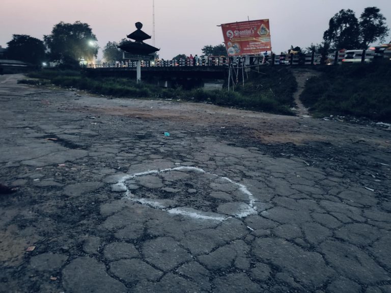 वीरगंज स्थित दशगज्जा क्षेत्रमा एसएसबीले गाेली चलायाे