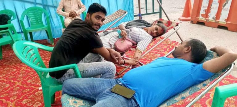 दुई महिला सहित ४७ जनाद्वारा रक्तदान