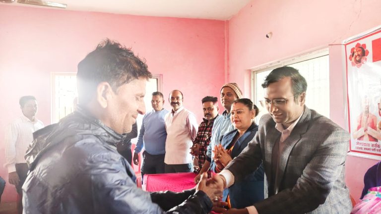 इनर्वामा ५ दर्जन भन्दा बढीले गरे जनमत पार्टी प्रवेश