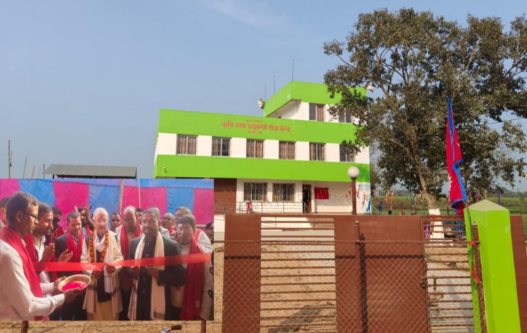 जगरनाथपुरमा एकै दिन स्कुल भवन, स्वास्थ्य चाैकी र कृषि तथा पशुपन्छी सेवा केन्द्रकाे उद्घाटन