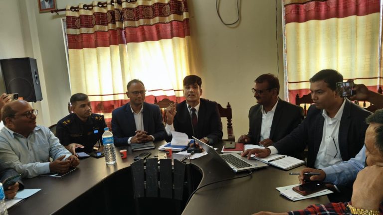 पर्सामा एसईई परिक्षा मर्यादित र व्यवस्थित बनाउन केन्द्राध्यक्षहरुलाई सिडिओ अर्यालयकाे निर्देशन