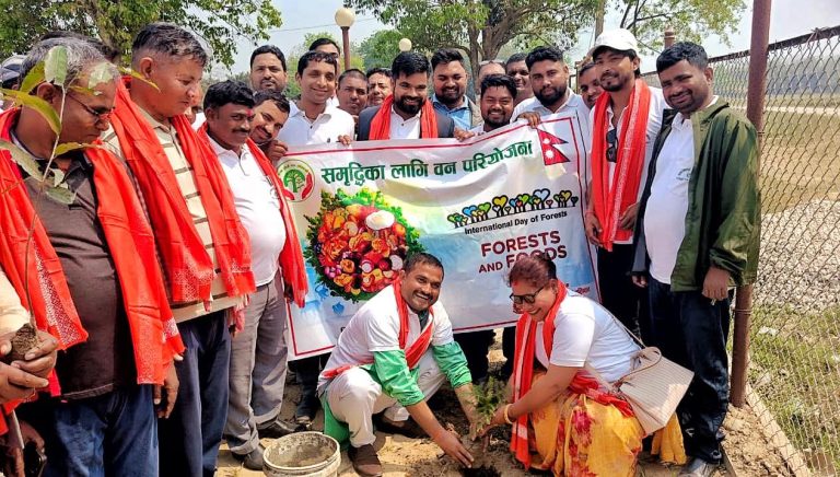 जगरनाथपुरमा अन्तर्राष्ट्रिय वन दिवसको अवसरमा वृक्षरोपण