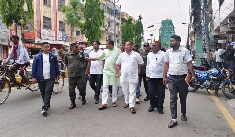 वीरगंजमा कर तिर्ने अभियान सुरु, घर-घरमा पुगेर जनचेतना फैलाइदै