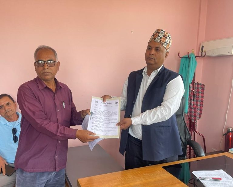नगर प्रमुख पाठककाे अभिव्यक्ति प्रति कांग्रेसकाे आपत्ति, विवादित शिक्षक नियुक्ति रद्द गरि पुन: गर्न माग