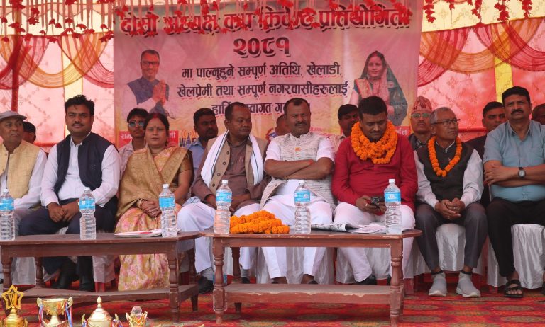परवानीपुरमा दोस्रो अध्यक्ष कप शुरु