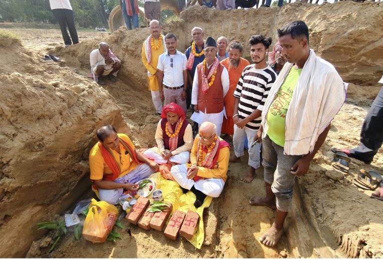 जगरनाथपुरमा ३ करोड ६८ लाखकाे लागतमा सडक कालोपत्रे हुँदै