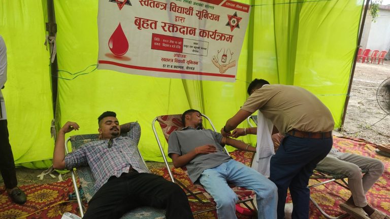 ठाकुरराम बहुमुखी क्याम्पसमा ६१ जनाद्वारा रक्तदान