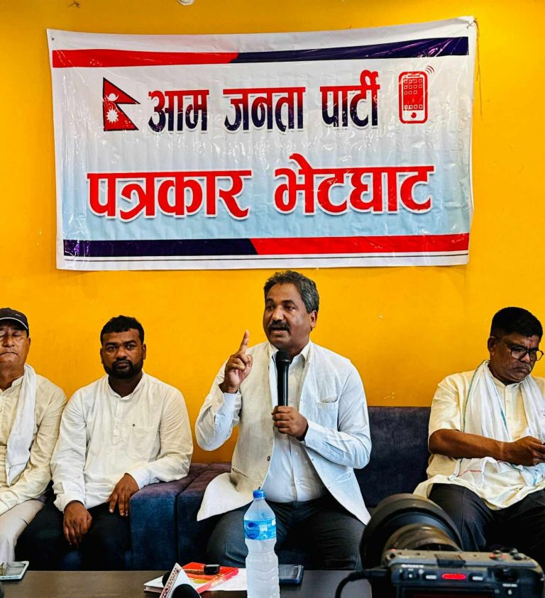 कांग्रेस–एमाले गठबन्धन जनतामाथि बोझ : प्रभु साह