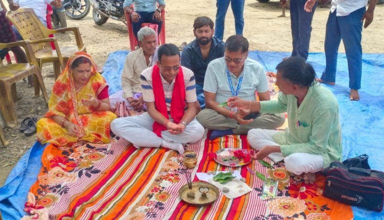 पोखरियामा दुई करोड ८० लाखको लागतमा सडक र नाला निर्माण सुरु, मेयर चौहानद्वारा सिलान्यास