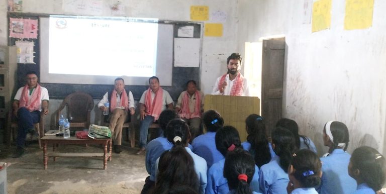 सखुवाप्रसौनीमा “कामको संसार चिनाउने” १० दिने कार्यक्रम सुरु, विद्यार्थीलाई आत्मनिर्भर बनाउने उद्देश्य