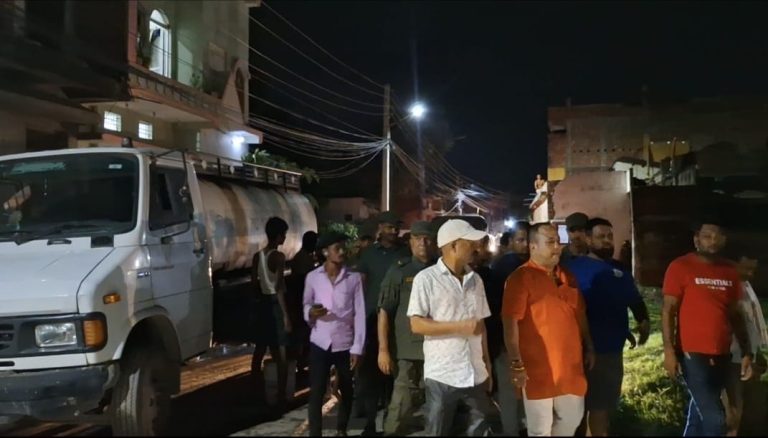 पानी संकटको सामना गर्दै वीरगंज महानगर : ट्यांकी–ट्यांकरसहित मेयर सिंह प्रभावित बस्तीमा
