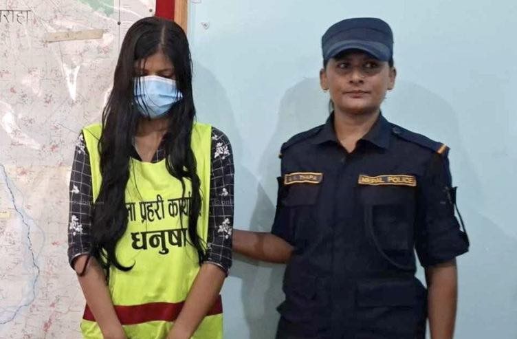 जनकपुरको होटलमा छुरा प्रहार गरी युवककाे हत्या, आराेपित युवती पक्राउ