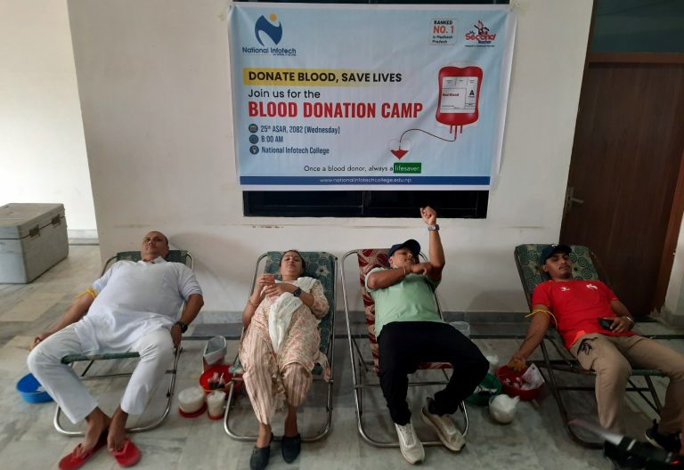 नेशनल इन्फोटेक कलेजमा २४ महिला सहित १६९ जनाद्वारा रक्तदान