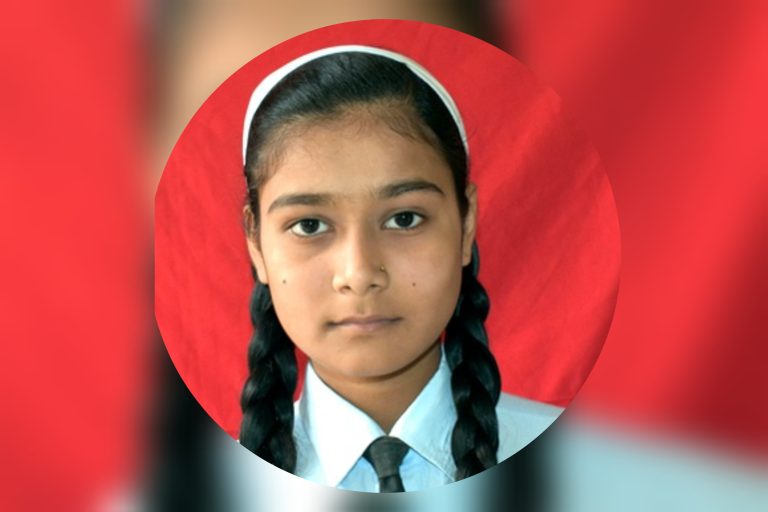 सगरमाथा स्कूलकी अर्पिता गुप्तालाई काठमाडौंको प्रतिष्ठित विद्यालयमा पूर्ण छात्रवृत्ति