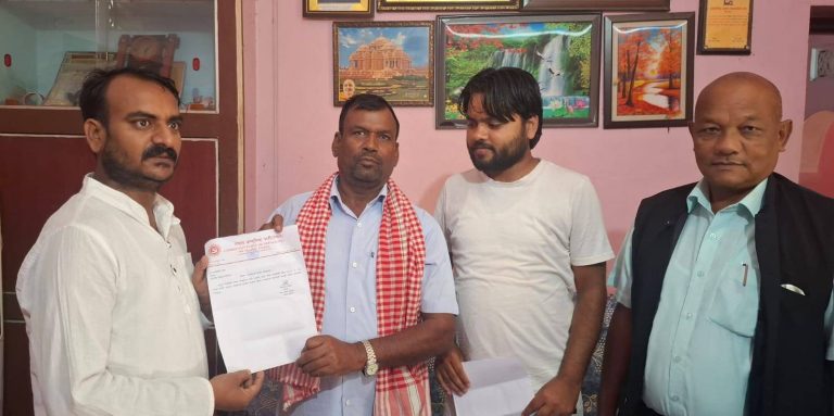 एमाले मधेश प्रदेशद्वारा मनोनीत सदस्यहरुलाई जिम्मेवारी पत्र वितरण
