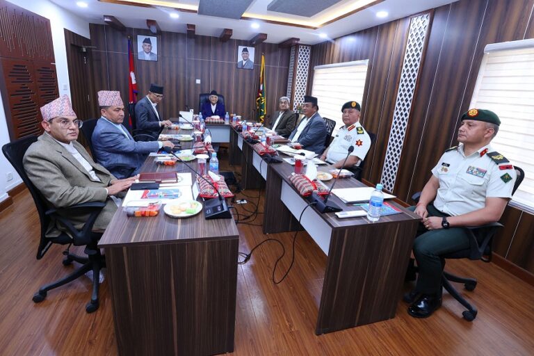 केन्द्रीय सुरक्षा समिति बैठकः वीरगंजमा चिकित्सक टोली परिचालन गर्ने निर्णय 