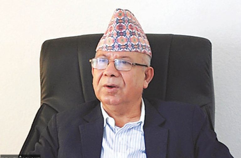 संविधानको समीक्षा गरेर अगाडि बढ्नुपर्छः पूर्वप्रधानमन्त्री नेपाल
