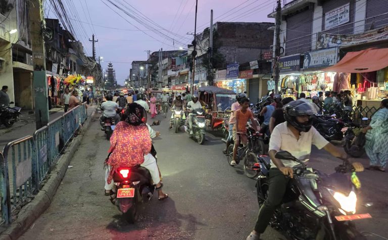पर्सामा क्रमशः सामान्य स्थिति, सरकारी कार्यालय र विद्यालय पुनःसञ्चालन हुँदै