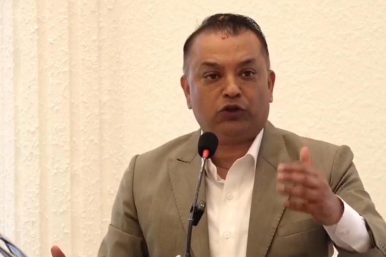 “सुकुम्बासीमाथि डोजर होइन, कानुनको न्याय लागू गर” : गगन थापा