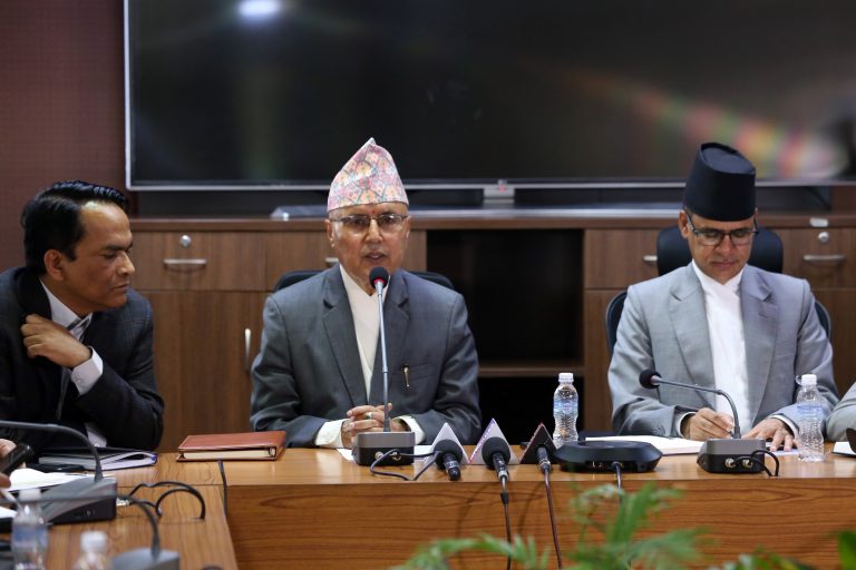 आयोजना कटौती गरी रु एक खर्ब स्रोत जुटाउन सकिन्छः अर्थमन्त्री खनाल