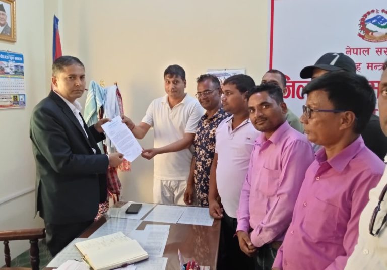 सामाजिक सञ्जाल बन्दको निर्णय फिर्ता लिन रास्वपाको प्रधानमन्त्रीलाई ध्यानाकर्षण