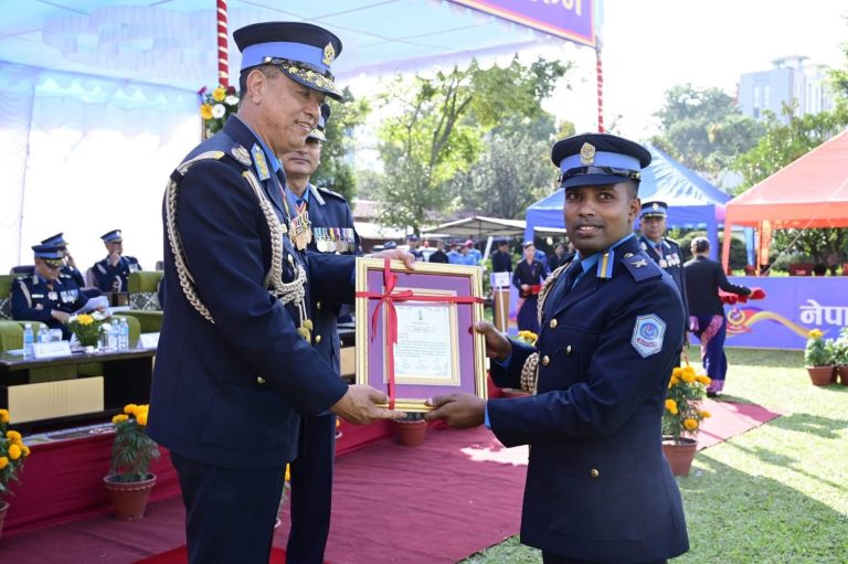 मानव सेवामा समर्पित प्रहरी निरीक्षक बिक्रम साह सम्मानित