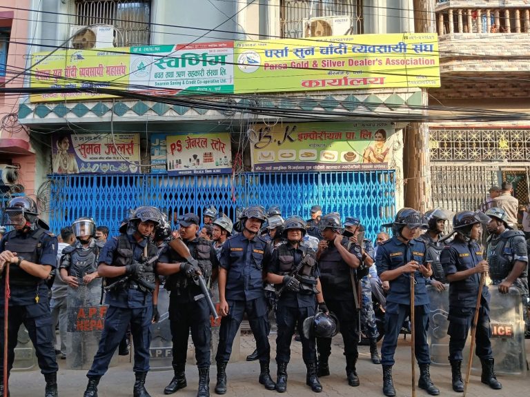 अभिषेक सर्राफको घरबाट दुई किलोभन्दा बढी सुन र १० किलो चाँदी बरामद
