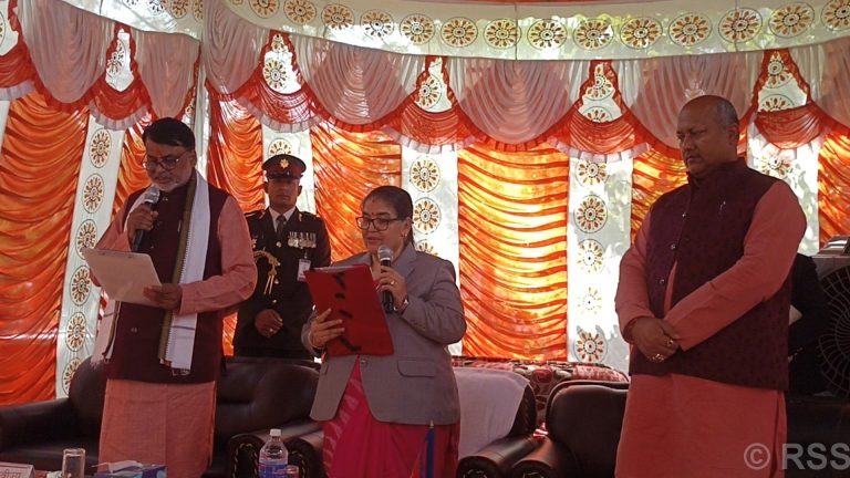 मधेस प्रदेशका मुख्यमन्त्री सोनलले भोजपुरीमा लिए शपथ