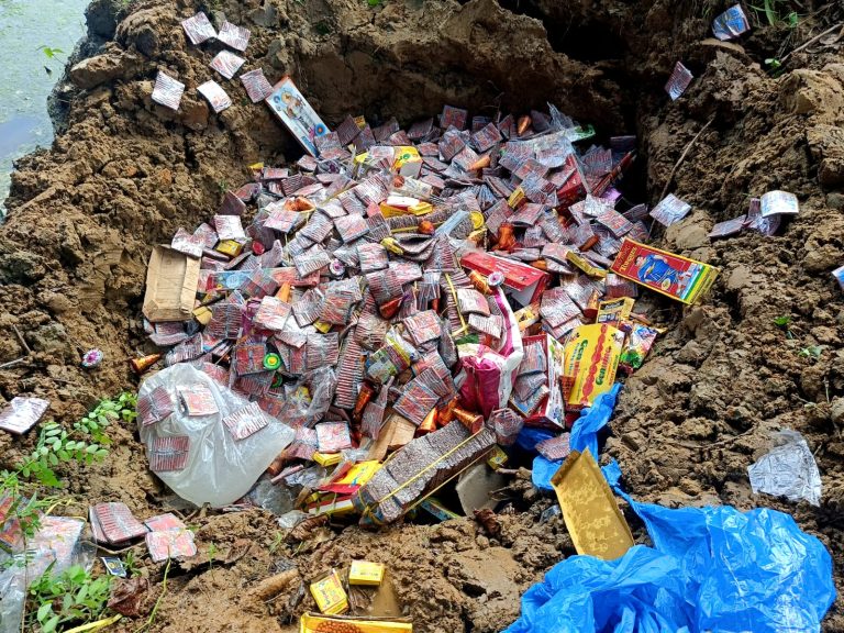 पर्सामा बाह्र लाख बराबरका पटाका नष्ट